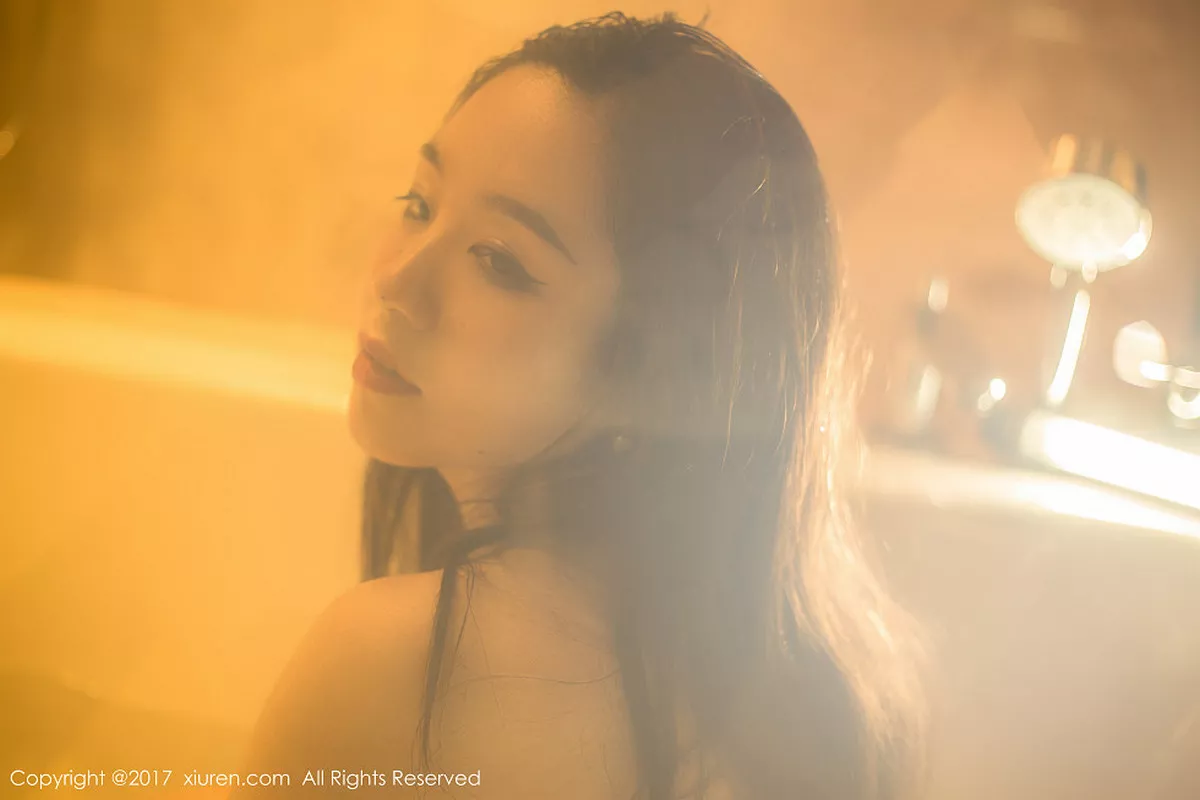 吃白菜的vi菜菜写真