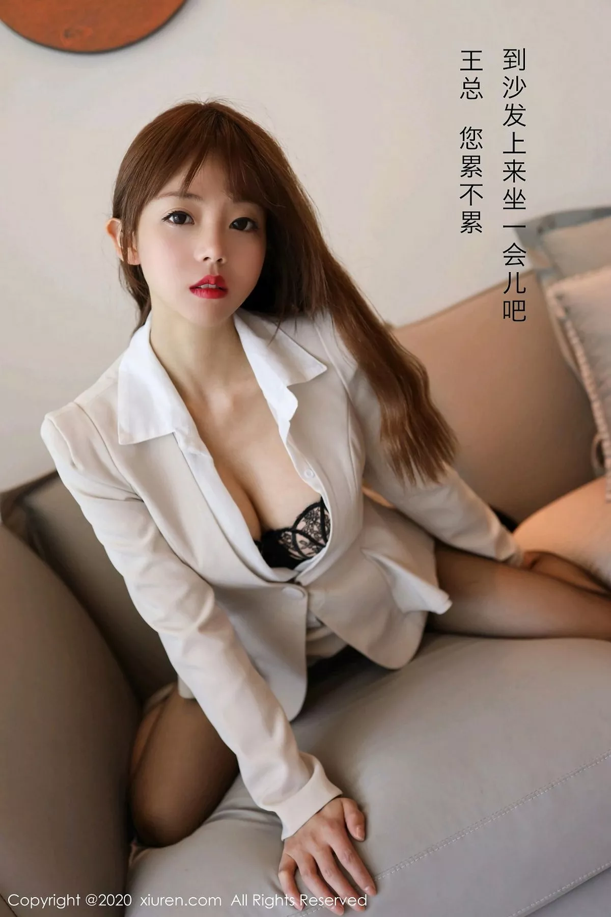 余贝拉写真