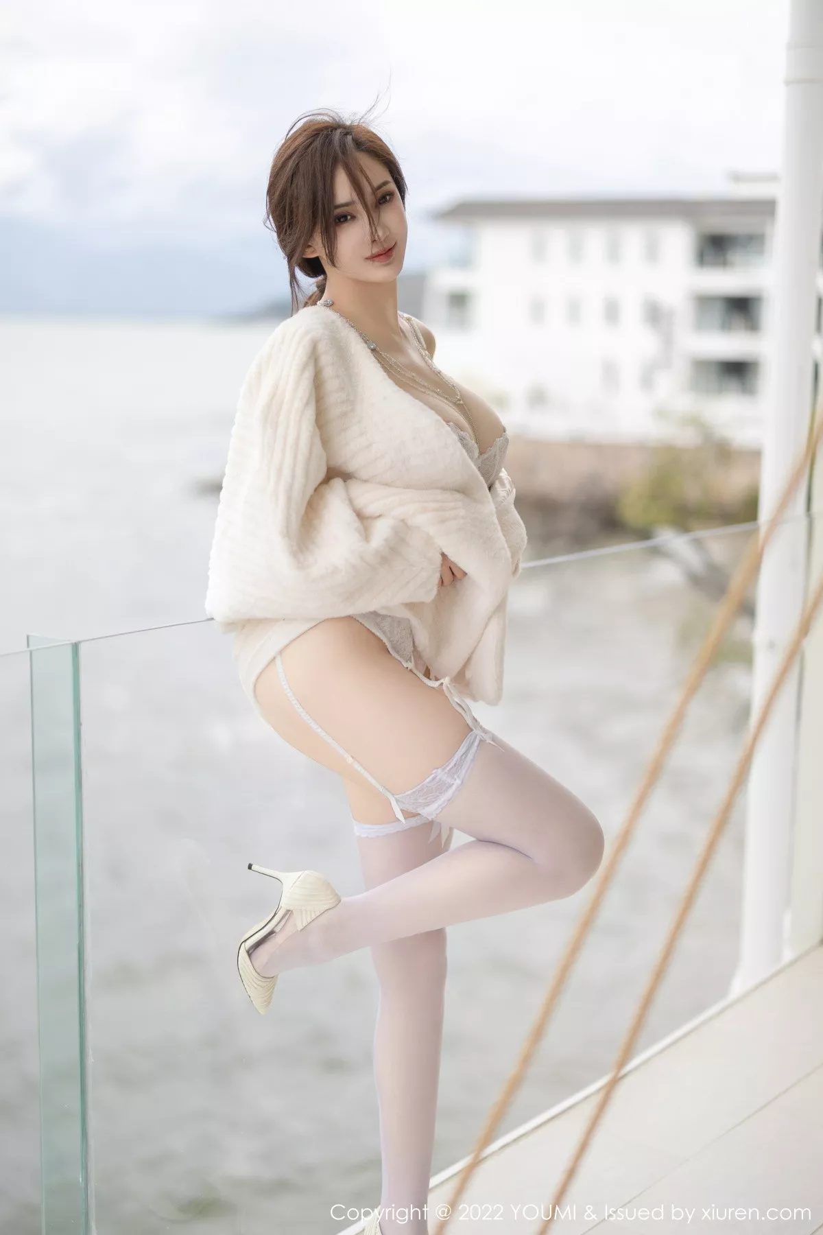 奶瓶土肥圆写真