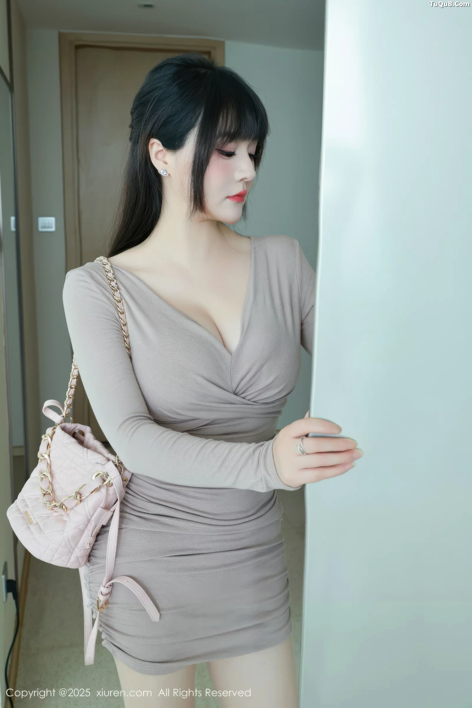 秀人集.com_[XiuRen秀人网]No.10718_模特南汐RuRu性感浅色连衣短裙露白色内衣秀完美身材诱惑写真86P