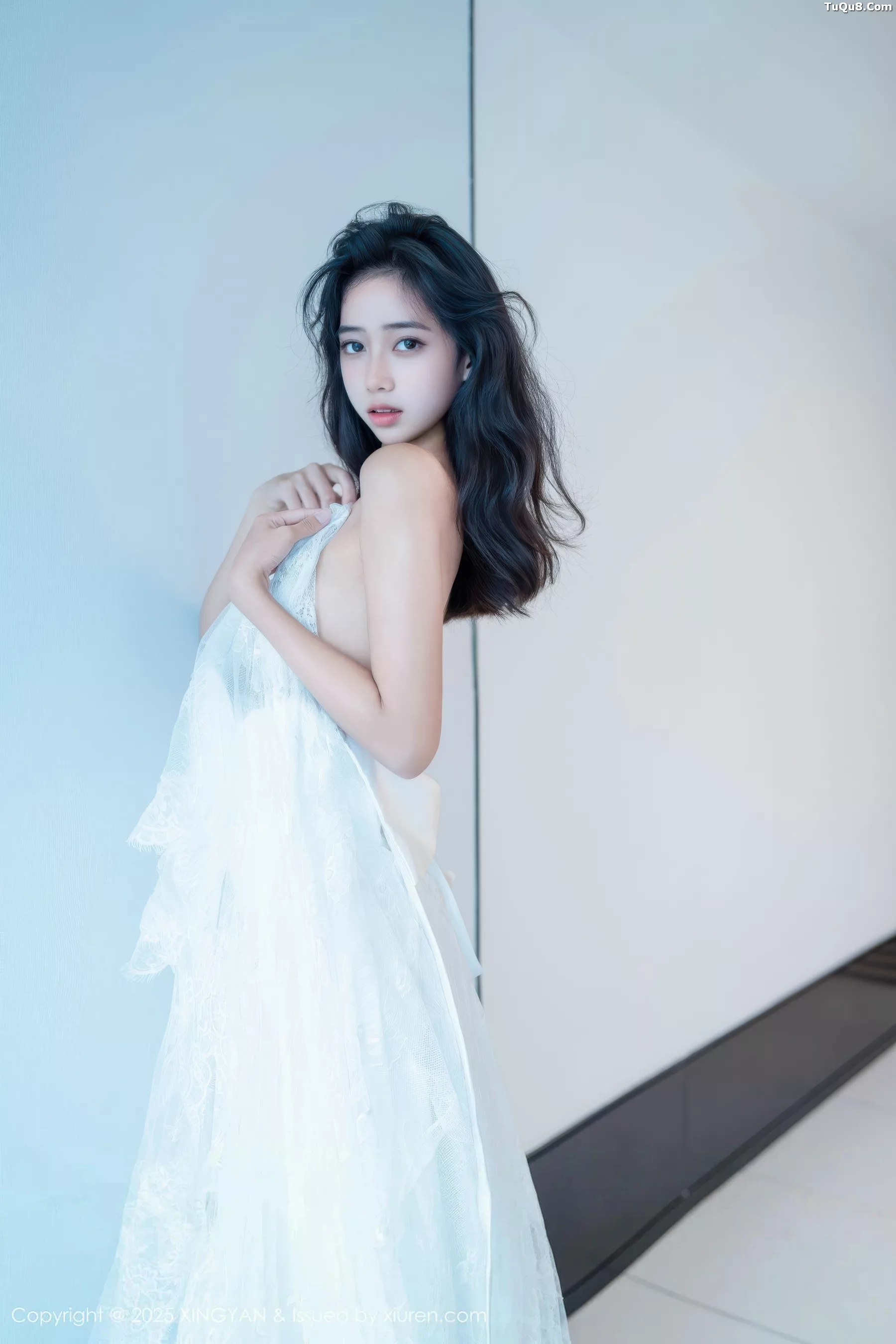 秀人集.com_[XINGYAN星颜社]VOL.419_模特时安安性感白色连衣裙配超薄白丝秀柔美身材迷人诱惑写真75P