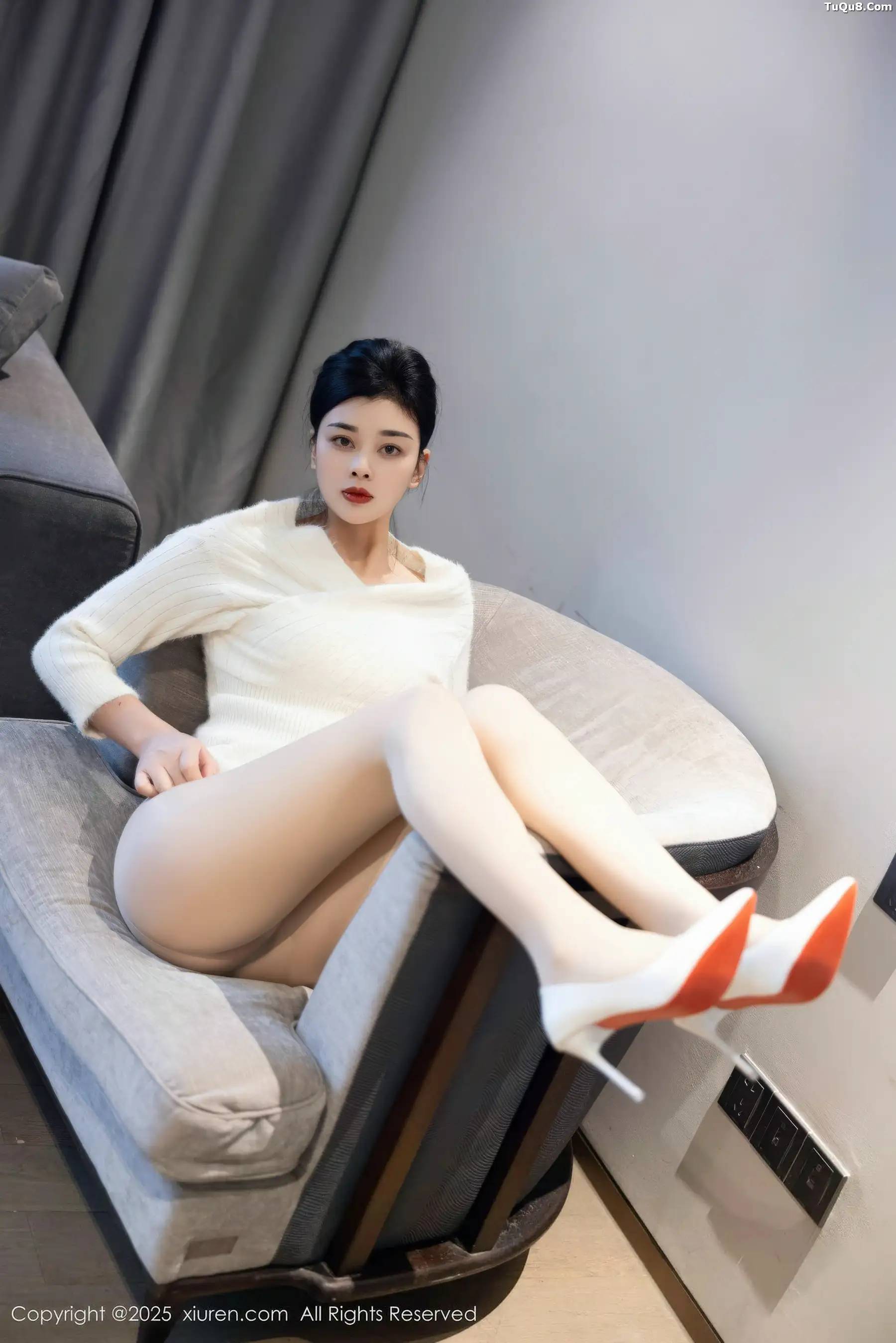 秀人集.com_[XiuRen秀人网]No.10986_模特徐清妍性感白色毛衣露黑色内衣配超薄肉丝秀曼妙身姿诱惑写真86P