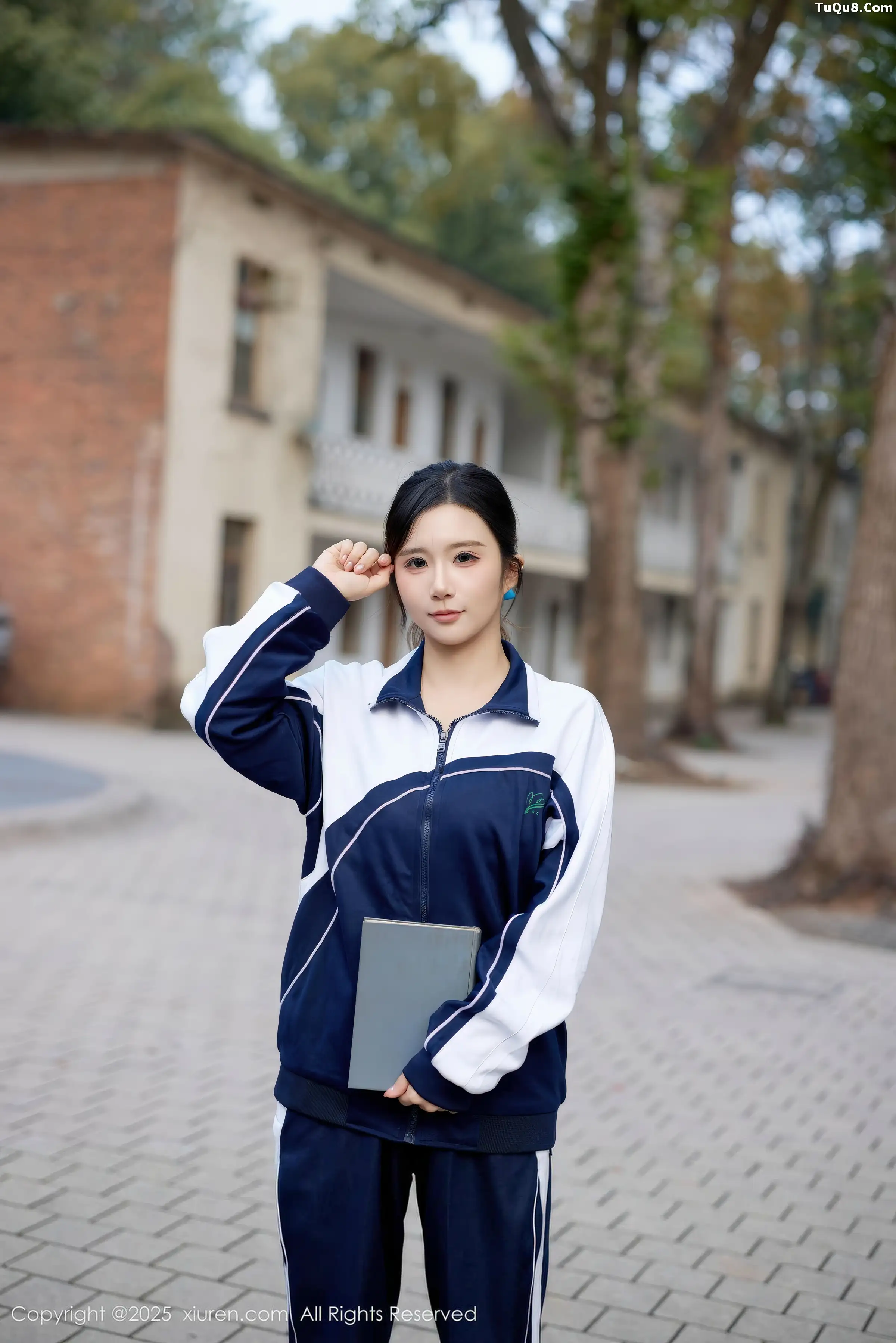 秀人集.com_[XiuRen秀人网]No.11103_模特小肉肉咪性感学生装露红色内衣配黑丝网袜秀凹凸身材写真72P