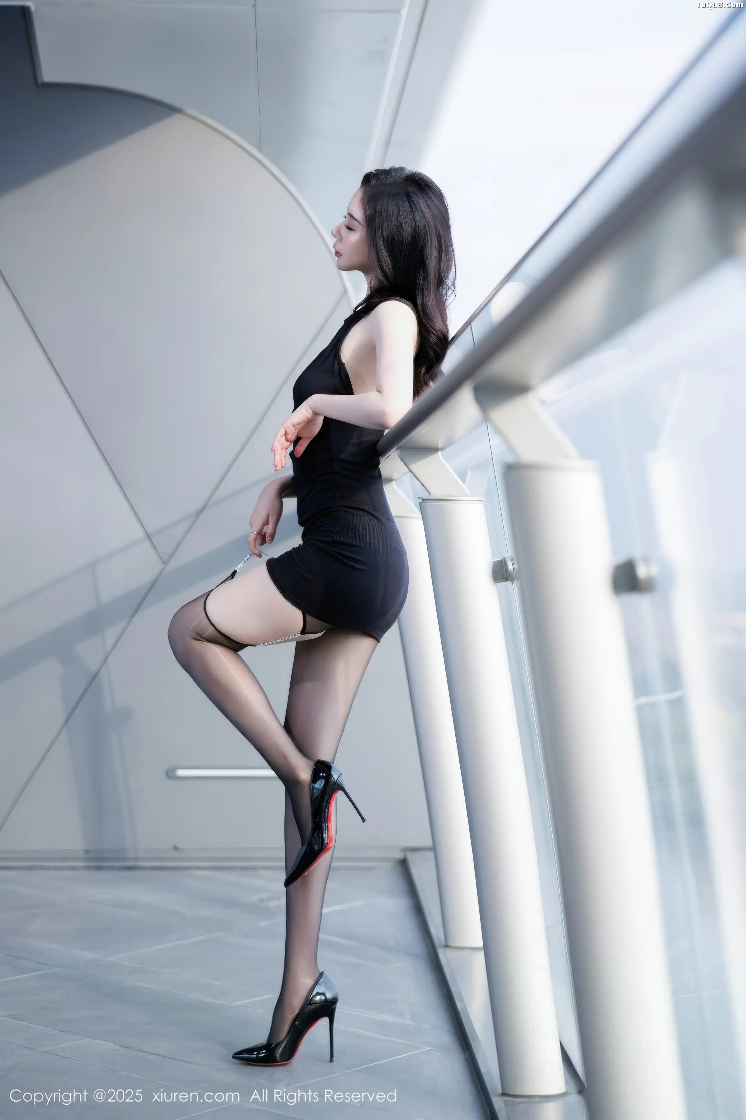 秀人集.com_[XiuRen秀人网]No.11167_模特心玥性感黑色连衣短裙配黑丝吊袜秀高挑曼妙身姿诱惑写真85P