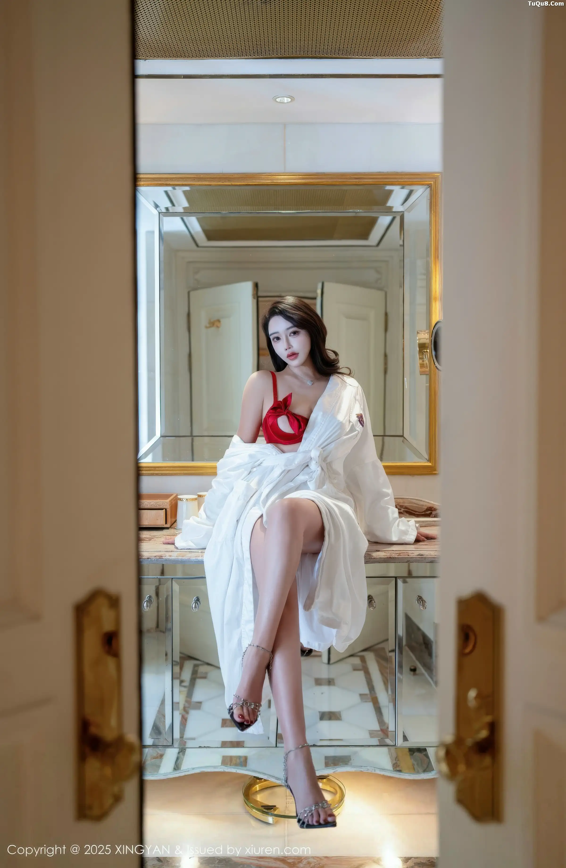秀人集.com_[XINGYAN星颜社]VOL.452_模特李若汐性感红色情趣内衣配黑丝吊袜秀丰腴身姿诱惑写真72P