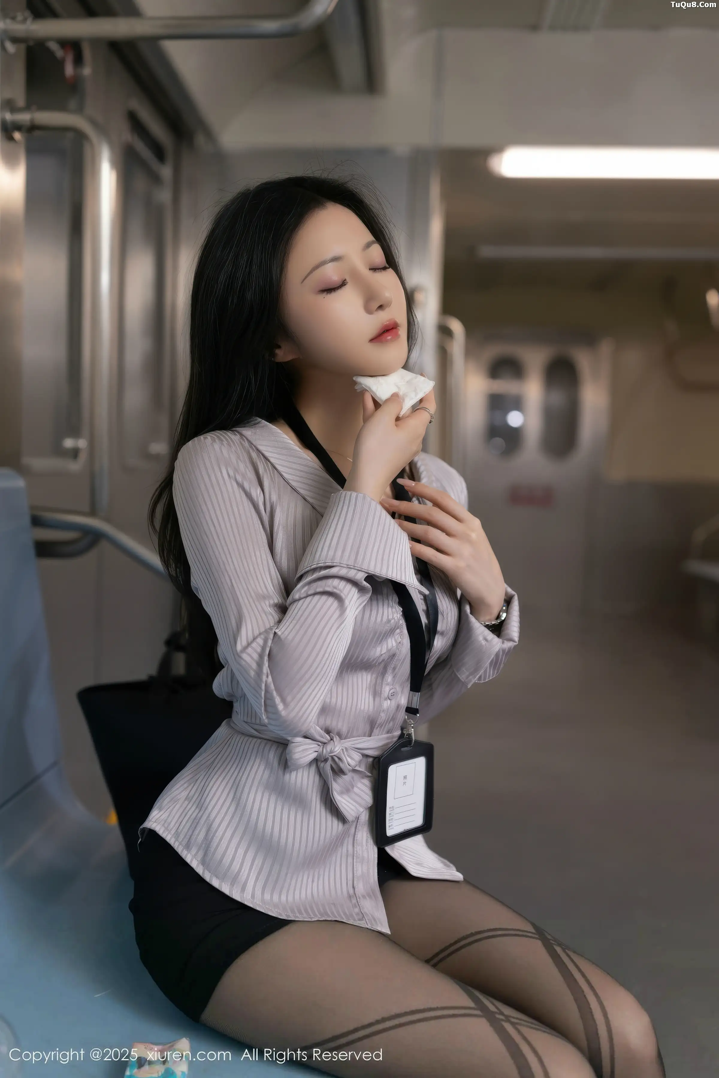 秀人集.com_[XiuRen秀人网]No.11186_模特鱼子酱Fish地铁场景性感黑色内衣配黑丝袜秀曼妙身姿诱惑写真78P