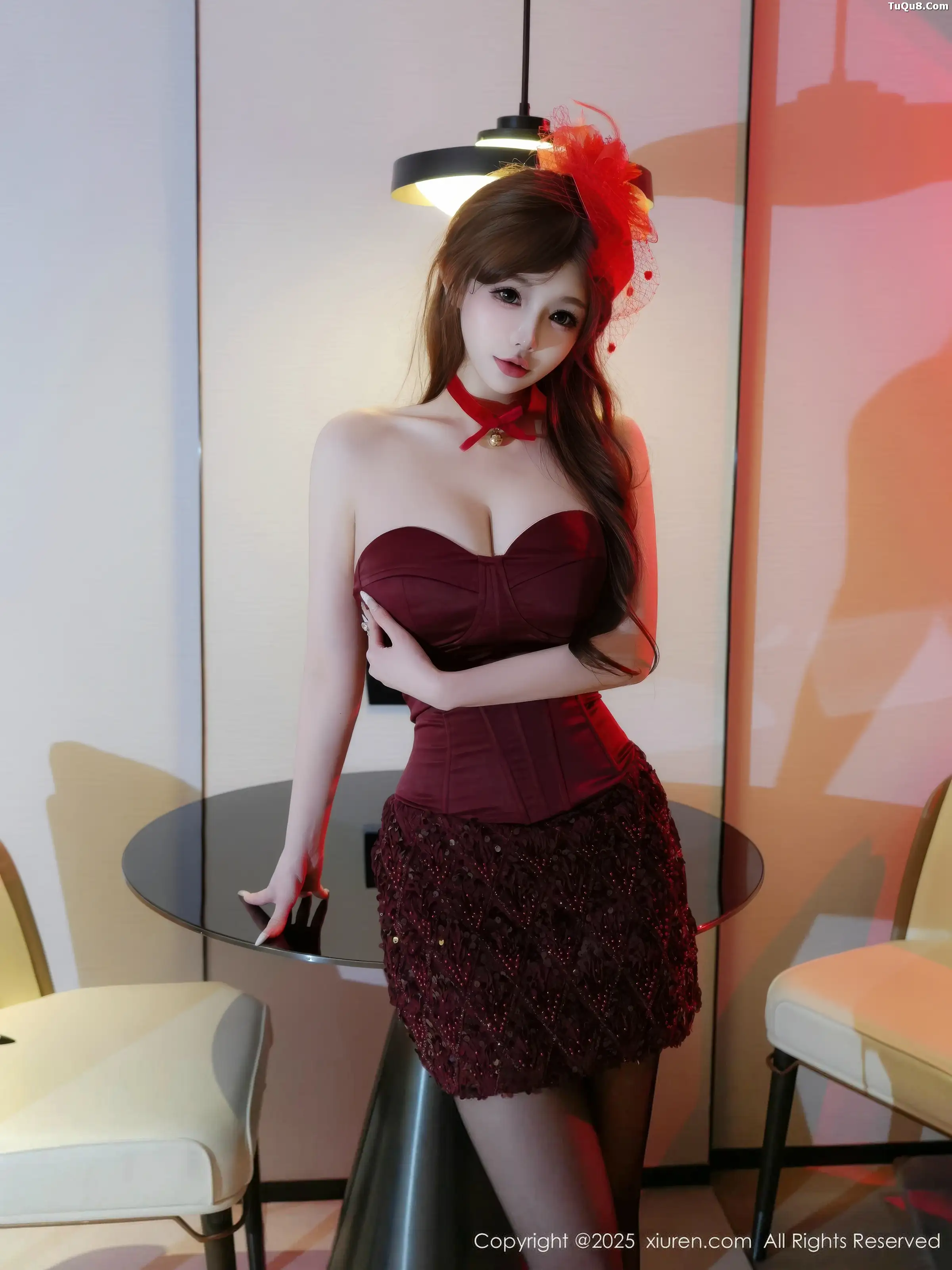 秀人集.com_[XiuRen秀人网]No.11181_模特甜妮性感深色低胸连衣短裙配超薄黑丝秀丰腴身材诱惑写真80P