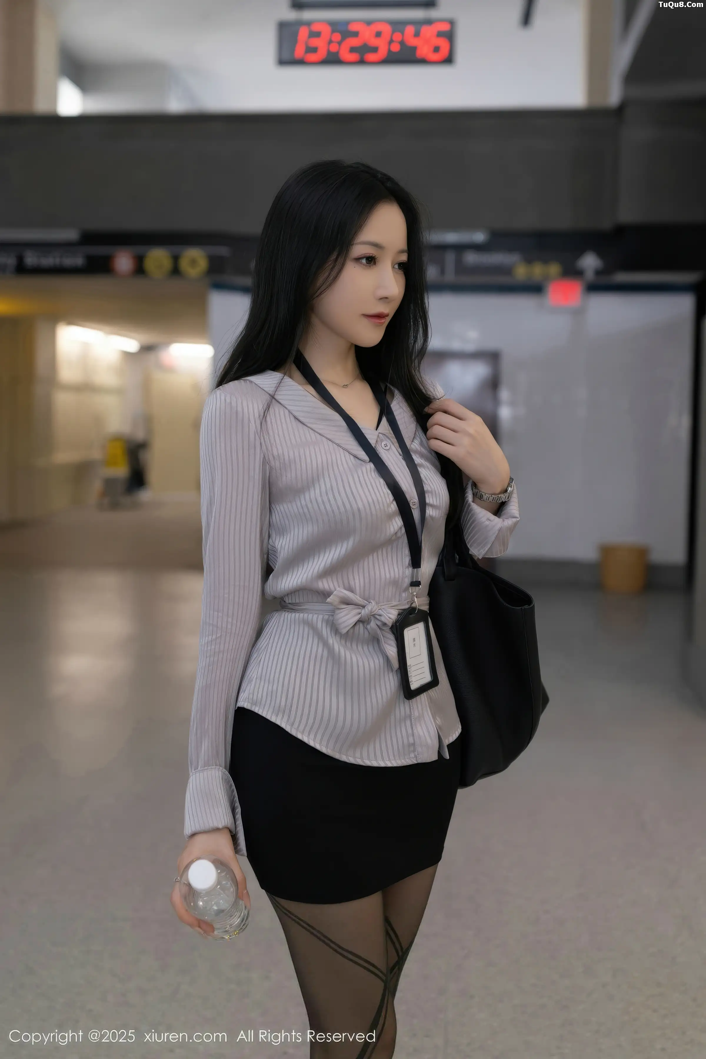 秀人集.com_[XiuRen秀人网]No.11186_模特鱼子酱Fish地铁场景性感黑色内衣配黑丝袜秀曼妙身姿诱惑写真78P