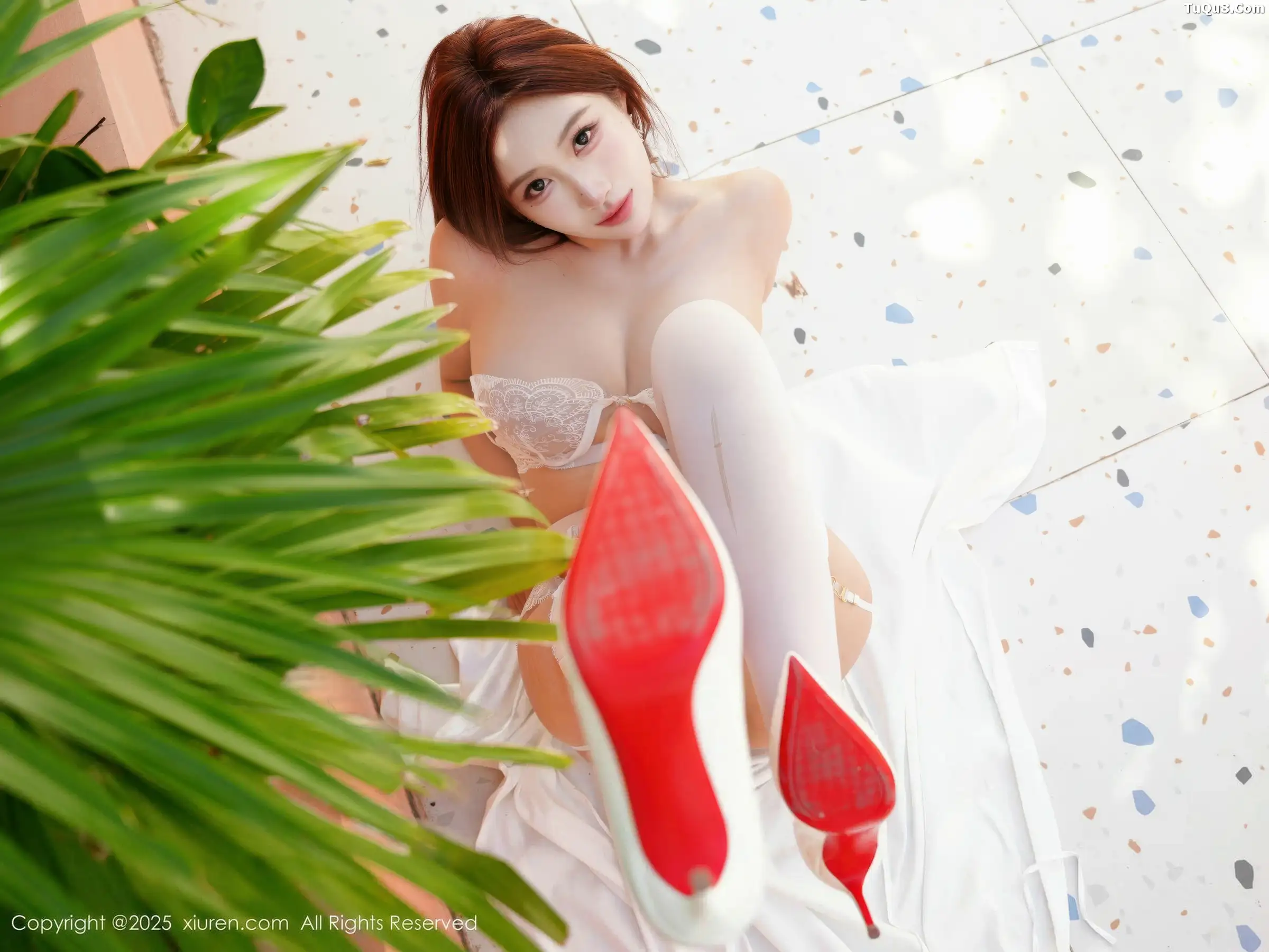 秀人集.com_[XiuRen秀人网]No.11185_模特金允希Yuki性感白色情趣内衣配白丝吊袜秀丰腴身材诱惑写真74P