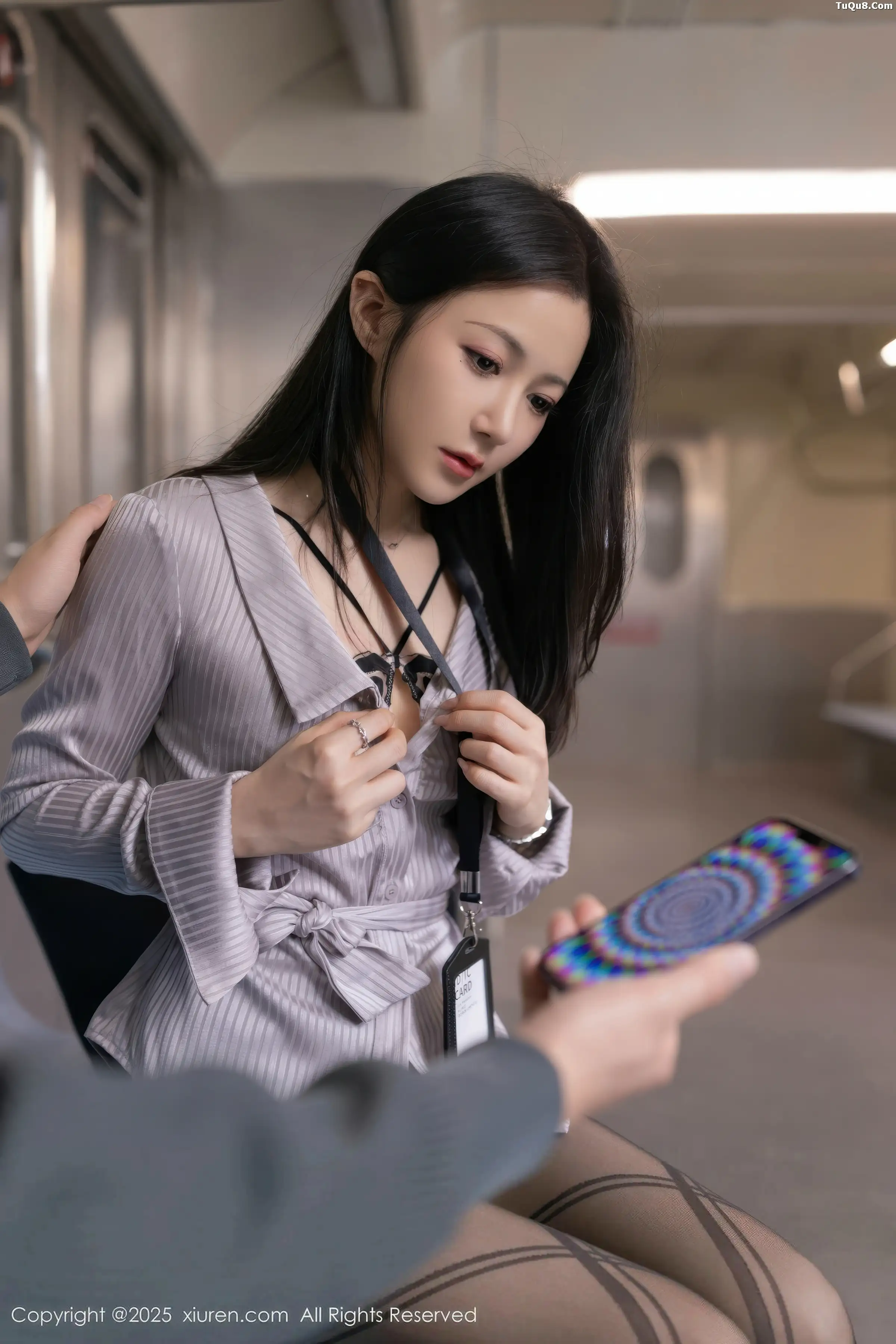 秀人集.com_[XiuRen秀人网]No.11186_模特鱼子酱Fish地铁场景性感黑色内衣配黑丝袜秀曼妙身姿诱惑写真78P