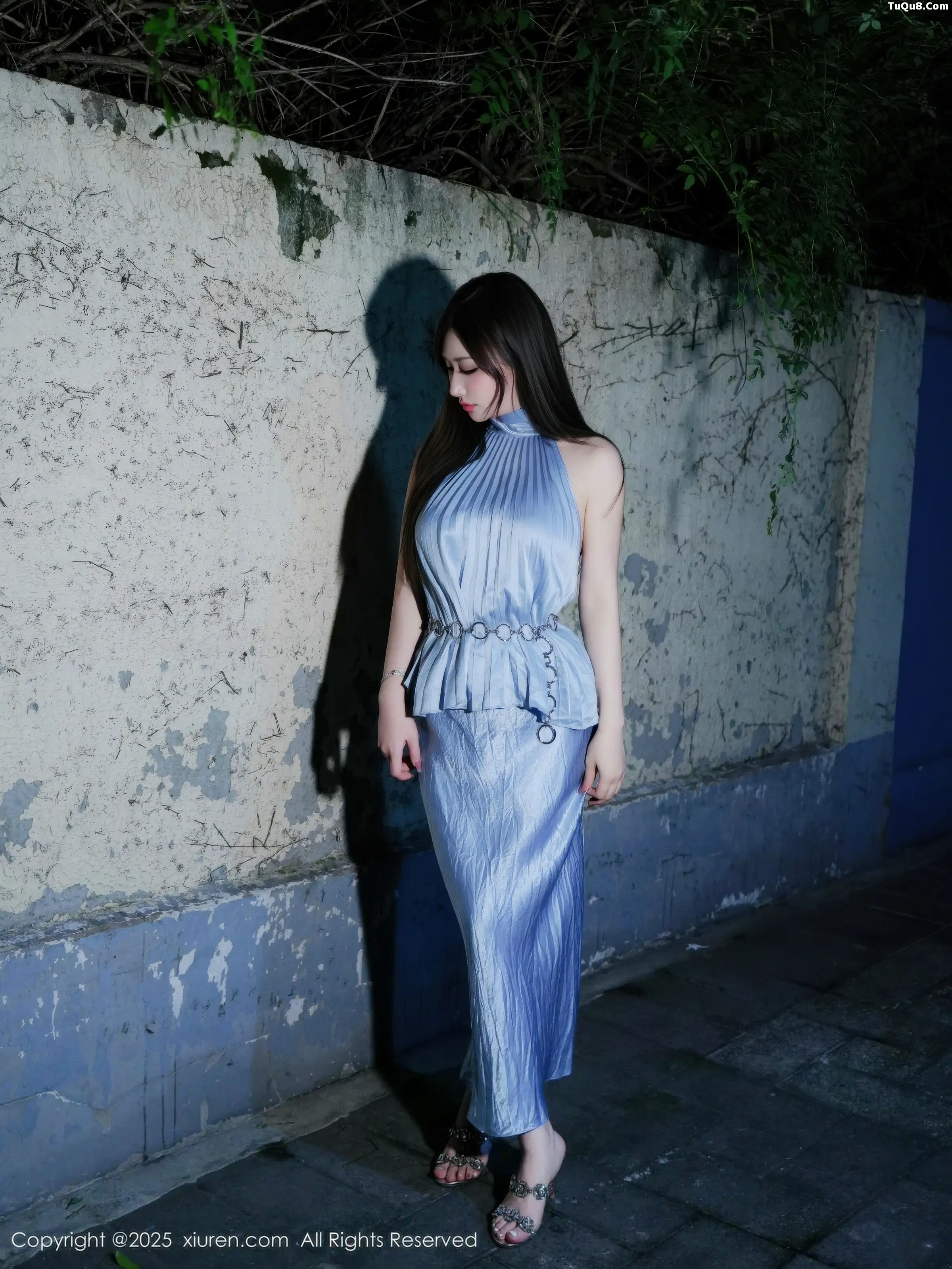 秀人集.com_[XiuRen秀人网]No.11153_模特蕾蕾醒了没性感黑色情趣内衣配魅惑黑丝秀丰腴身材诱惑写真77P