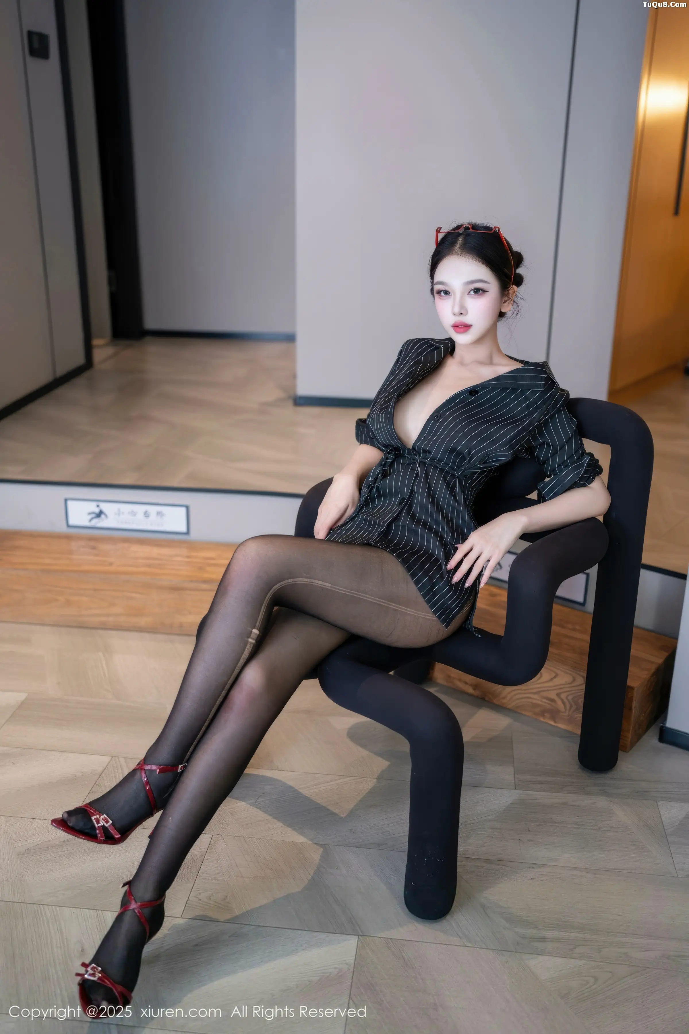 秀人集.com_[XiuRen秀人网]No.11160_新人模特诺诺子性感黑色衬衫配开档黑丝秀曼妙身姿撩人诱惑写真76P