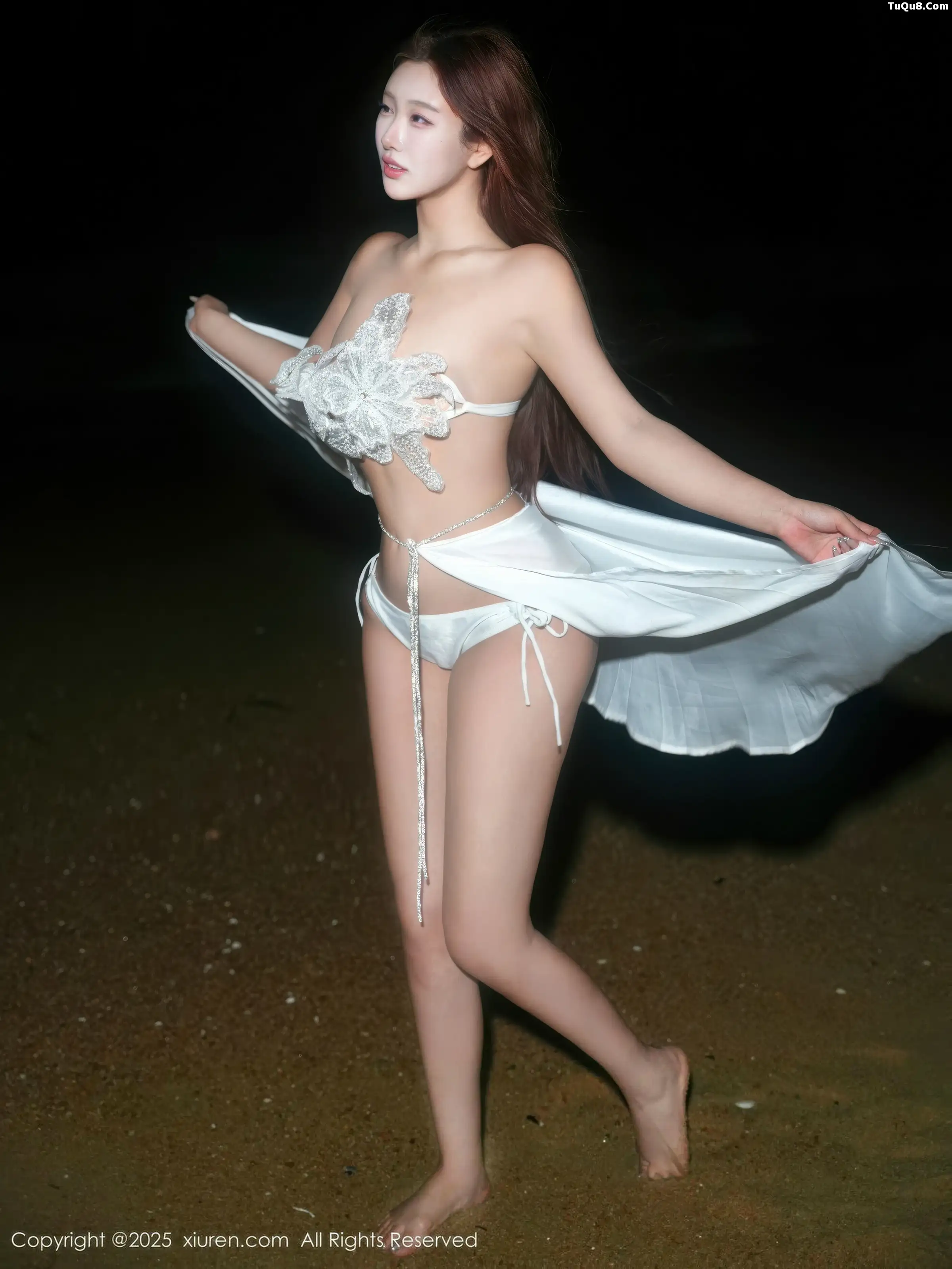 秀人集.com_[XiuRen秀人网]No.11164_模特金允希Yuki户外沙滩性感白色情趣泳衣秀丰腴身材诱惑写真76P