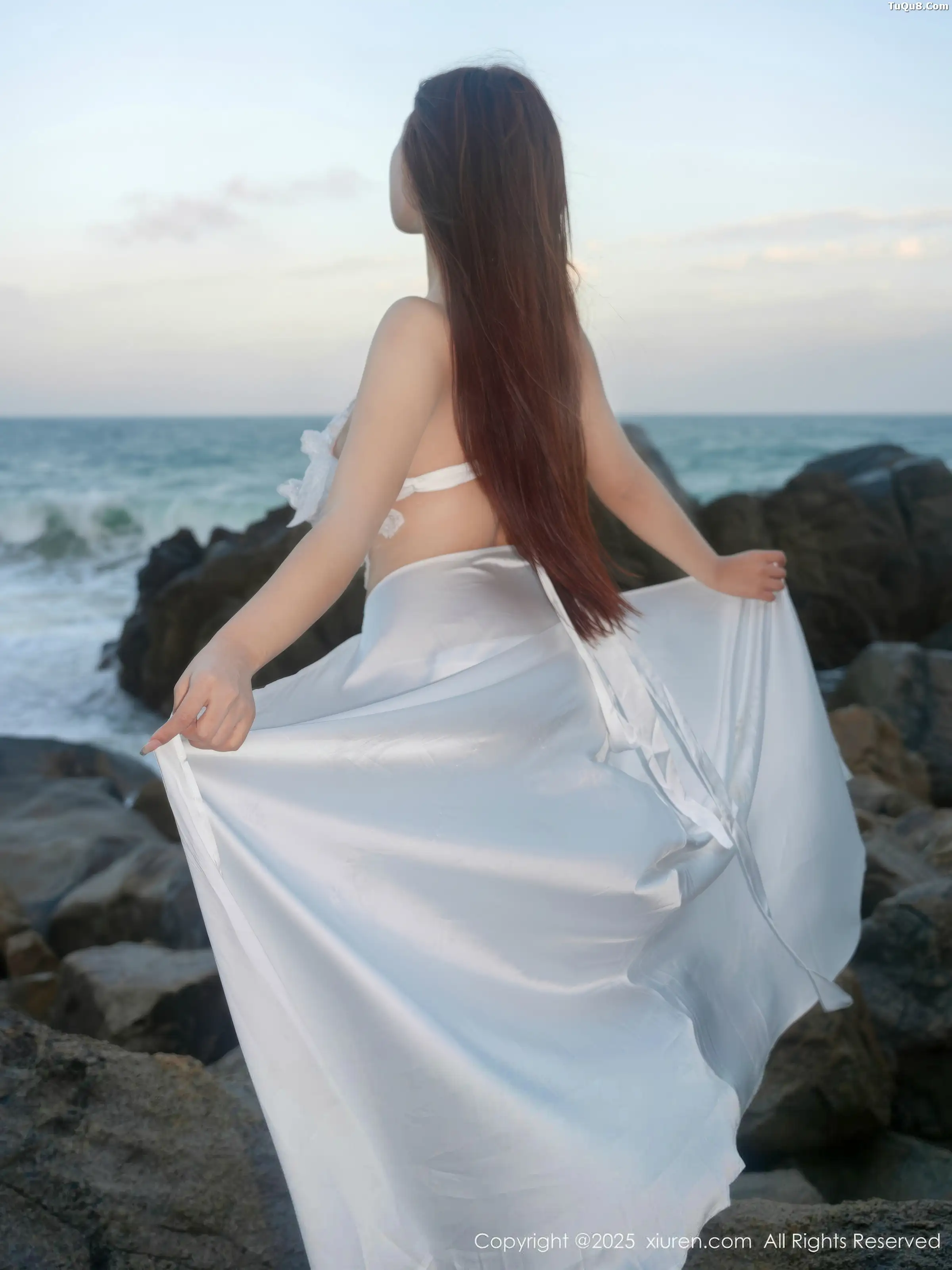 秀人集.com_[XiuRen秀人网]No.11164_模特金允希Yuki户外沙滩性感白色情趣泳衣秀丰腴身材诱惑写真76P